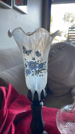 Vintage Frosted Glass Lily Lamp