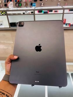 iPad Pro 5th Gen M1 12.9inch 128gb