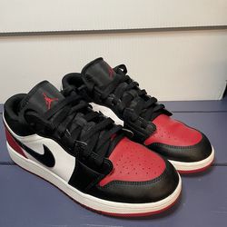 Nike Air Jordan 1 Low Grade School White/Black-Varsity Red 553560-161 Size 7Y