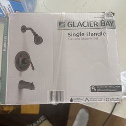 Glacier bay Tub And Shower Set 