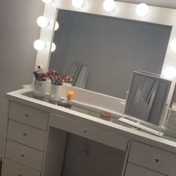 Brand New Makeup Vanity 
