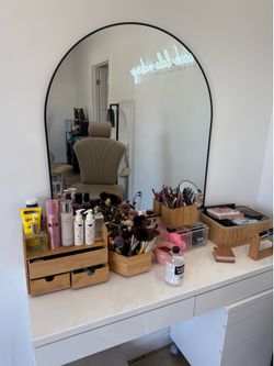 Vanity dome mirror