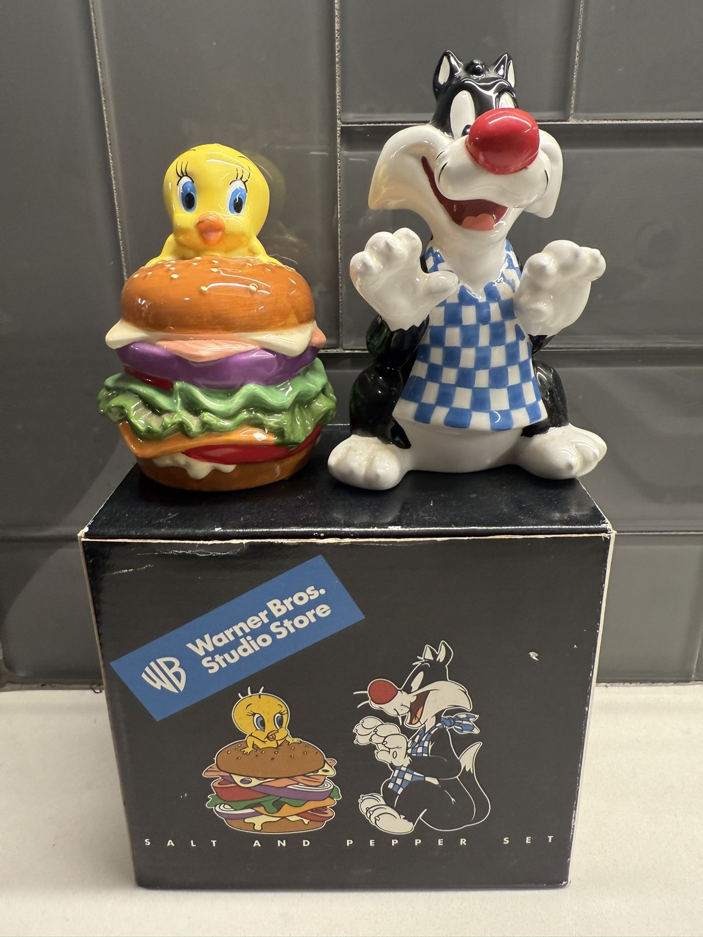 1999 Sylvester & Tweety Salt & Pepper Shakers