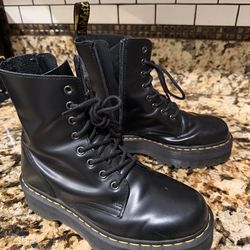 Doc Martin Jadon size 9