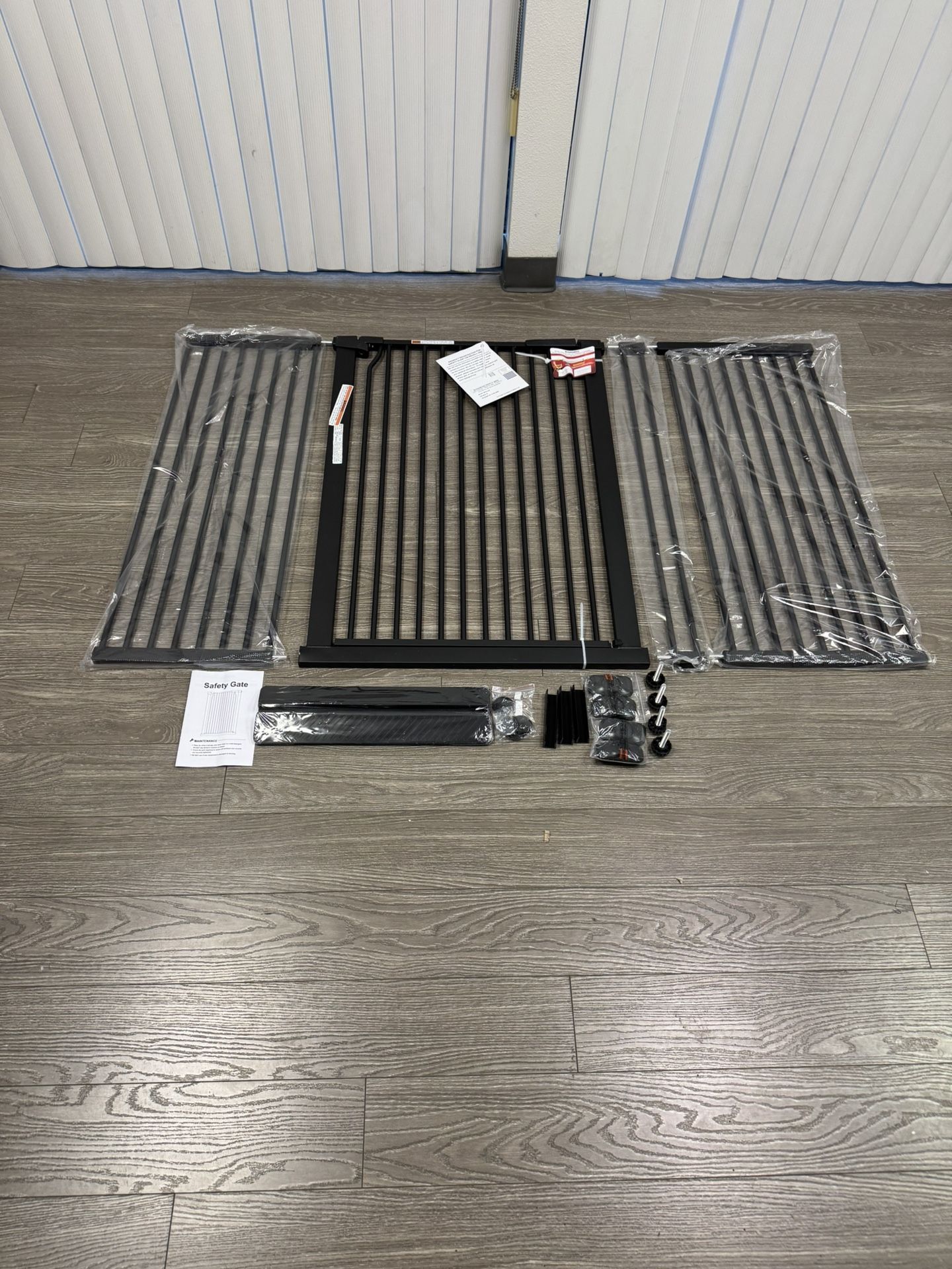 New / Black Color / 40” Extra Tall And Extra Wide Safety Security Gate For Dog Baby Toddler