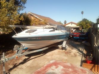 1988 Bayliner 1950 Capri Cuddy Force 125