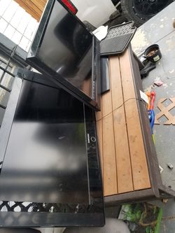 Flat screen TVs