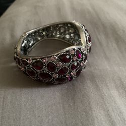 Gorgeous Vintage Silver Bracelet With Purple And Pink Gemstones 