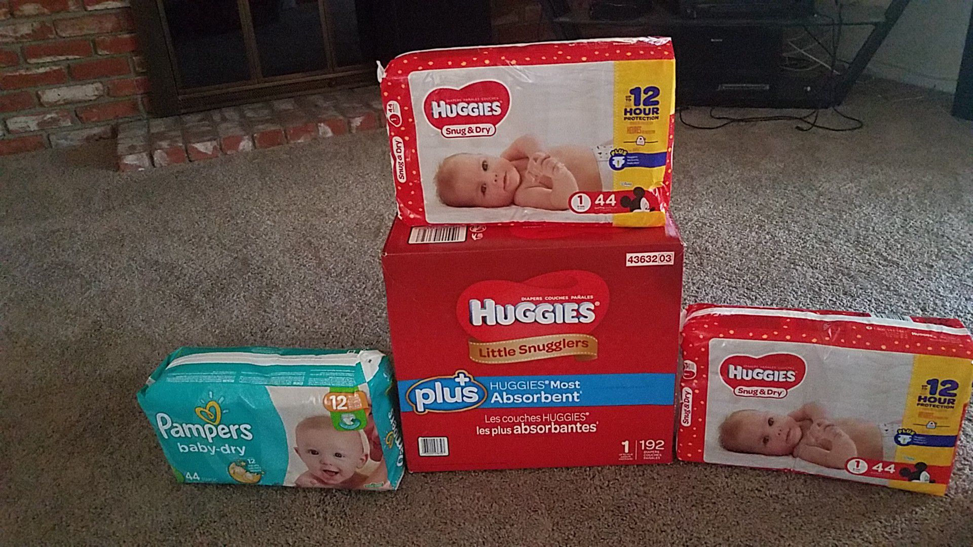Huggies nd pampers 324 diapers