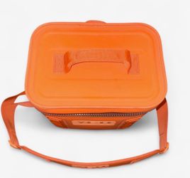 Yeti Flopper 8 in Limited Edition King Crab Orange