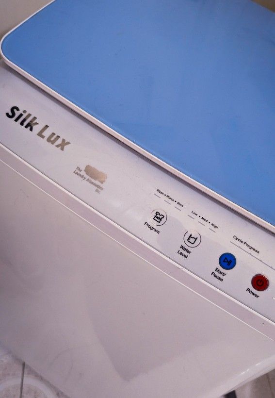 Silk Lux Portable Washing Machine Blue & White