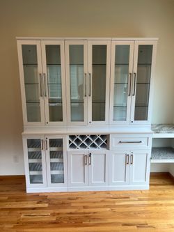 Display/Home Bar/China Cabinet Wall Unit
