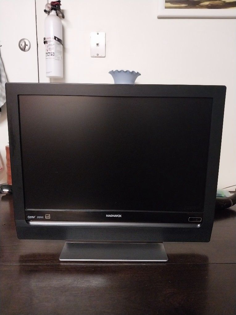 Used Magnavox 19" Tv/Monitor (MF337B/27)