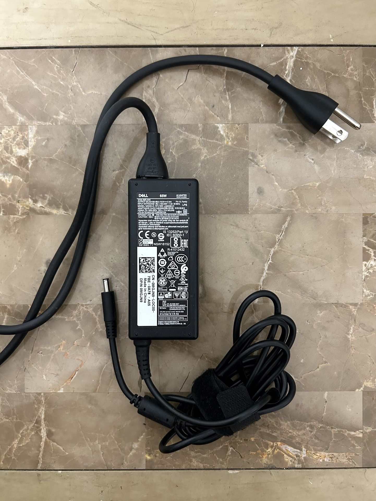 Original Genuine DELL 65w small pin 4.5mm charger for laptop desktop AIO micro computer