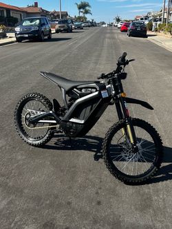 UGBEST K2 Electric Dirt Bike / E-Moto – Like New – 8000W – 50+ MPH