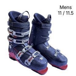 Mens Salomon Ski Boots (Size 11 / 11.5)