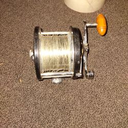 Excellent Working Condition Penn Reel