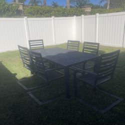 7 Piece Lawn Table & Chairs