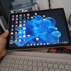 Surface Book 2