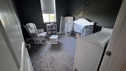 Baby Crib / Rocking Chair / Mattress