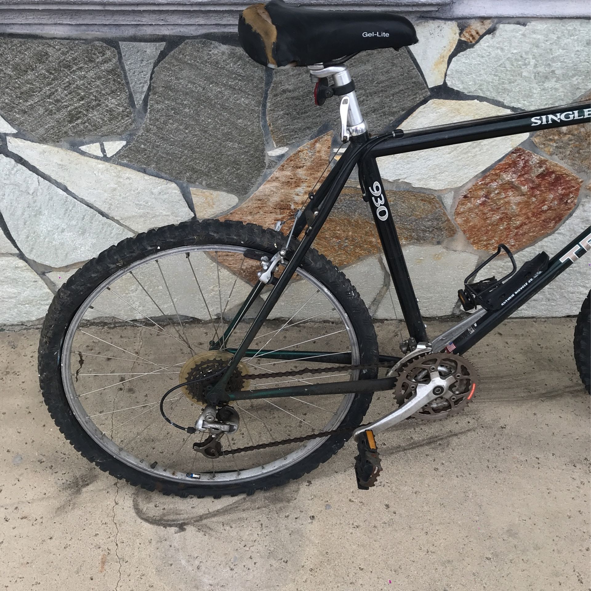 Trek Single track 930 Mountain Bike