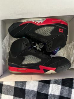 Top 3 Jordan 5s Sz 9.5
