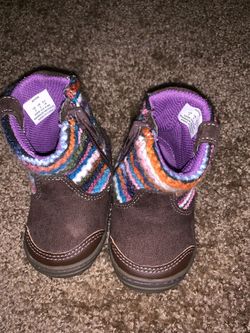 Surprize by stride rite size 3