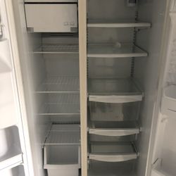 GE Side By Side Fridge 