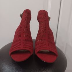 Red Size 7 Carlos Woman's Heels 