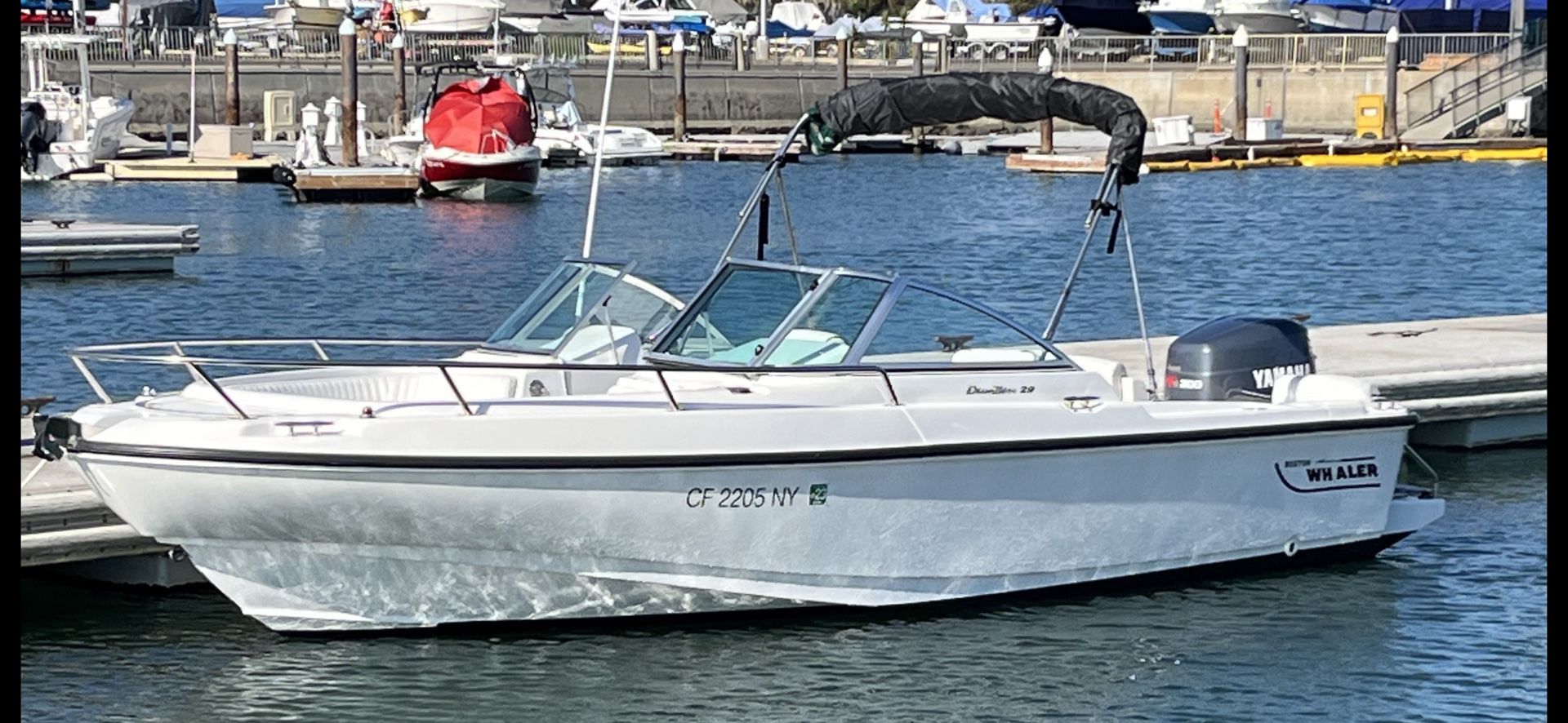96 20’ Boston Whaler Dauntless New Condition 