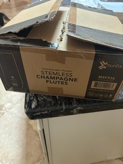 Munfix Stemless Plastic Champagne Flutes 36-Count