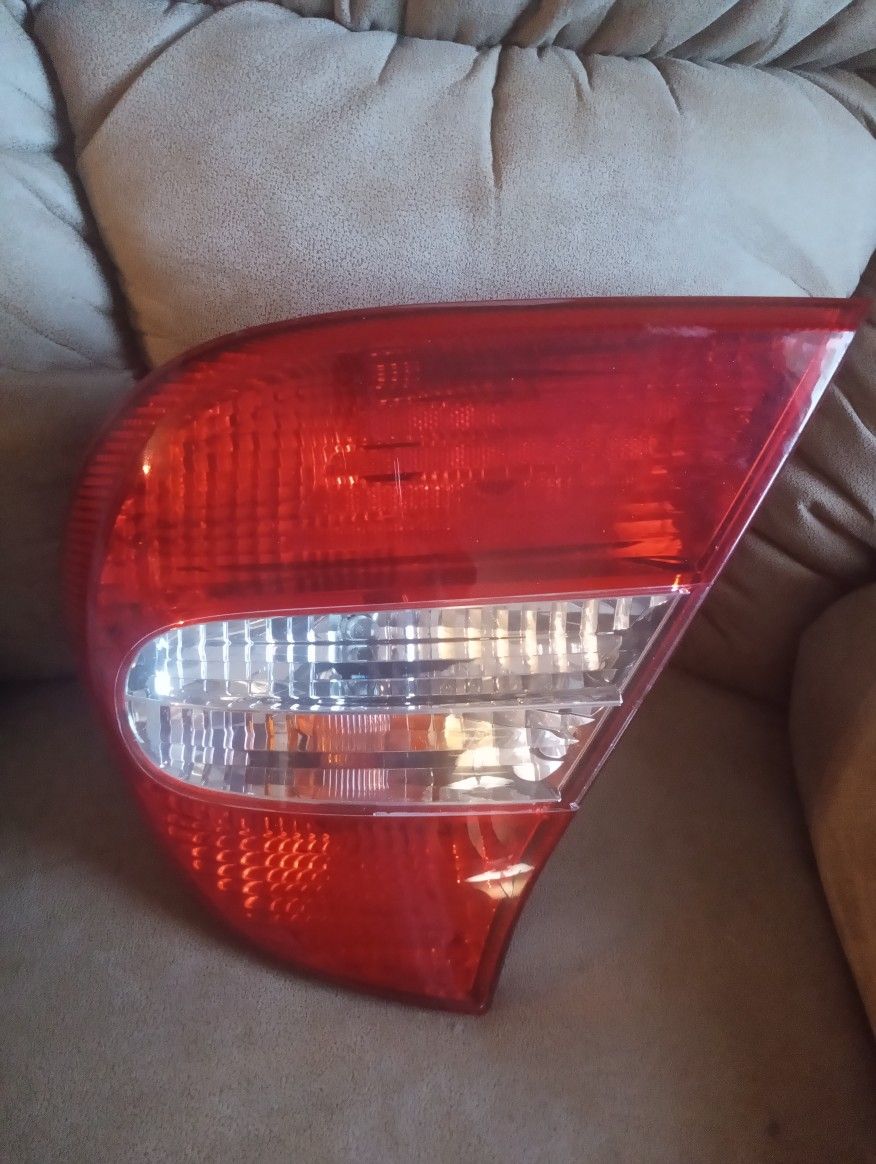 Tail Light Passage Side 2002 Toyota Camry
