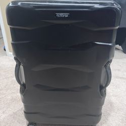 American Tourister Full Size luggage 