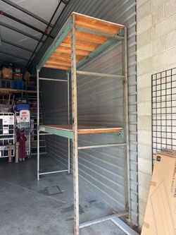 Heavy-Duty Industrial Warehouse Storage Rack / Shelving Unit