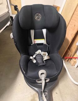 Cybex carseat