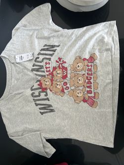 Woman’s Hollister Shirt (Size: XS)
