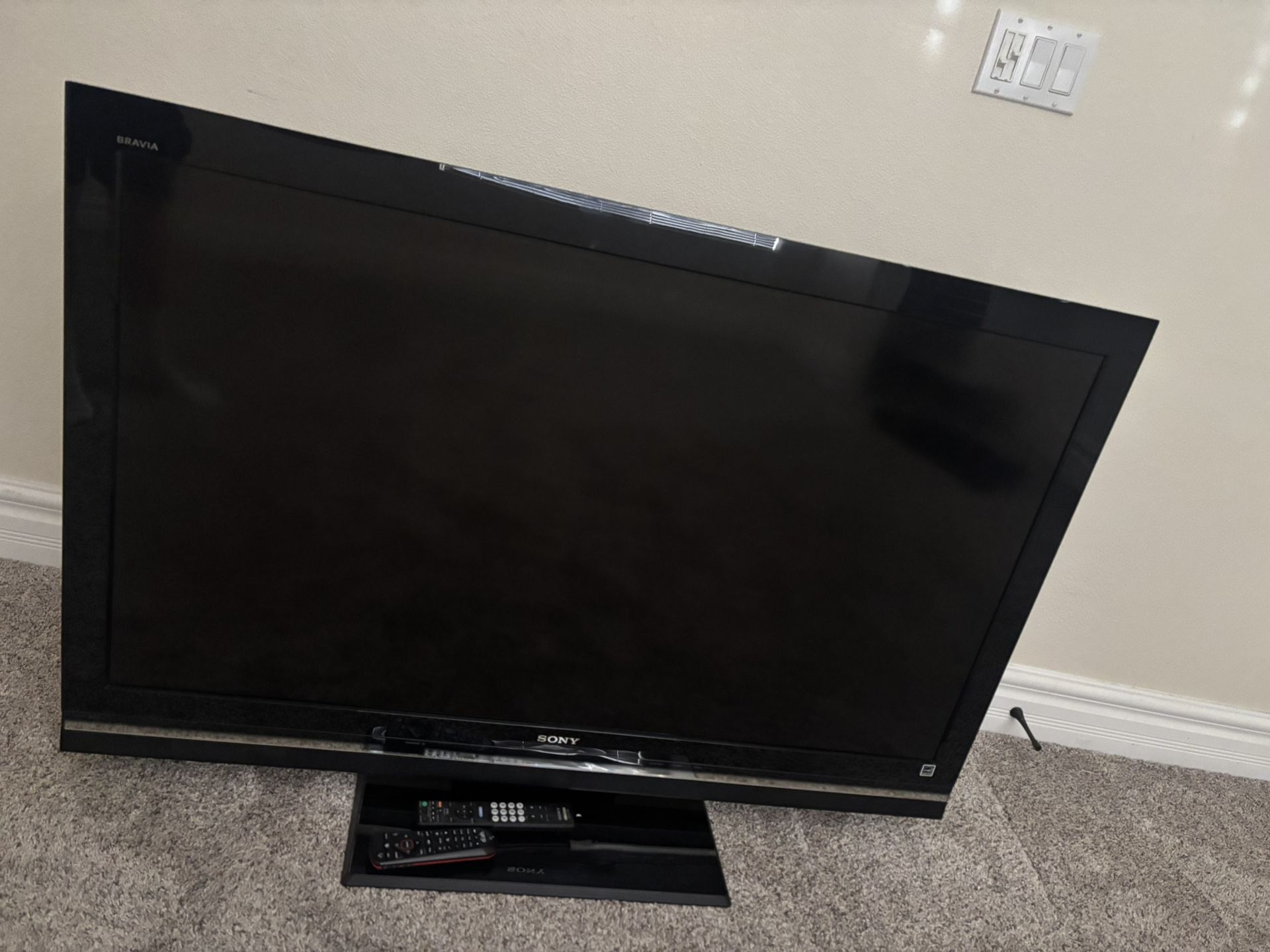 TV 53’ SONY BEST OFFER