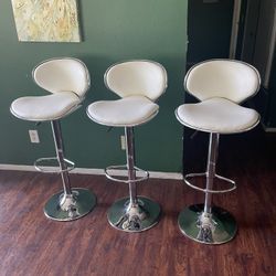 3 Bar Stools 