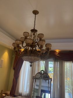 Ornate vintage chandelier & 2 matching wall scones