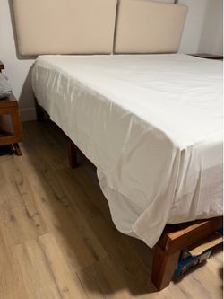 King bedframe, headboard, mattress combo