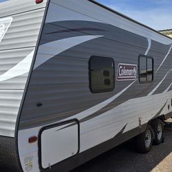 COLEMAN TRAVEL TRAILER 