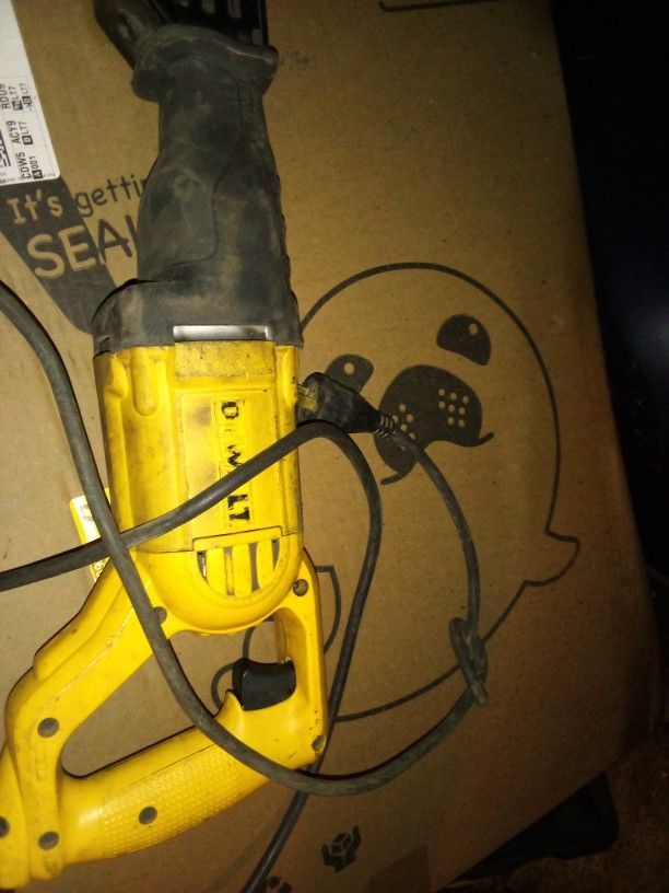 DeWalt Reciprocating Saw