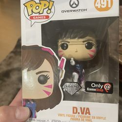 This is a Funko Pop! Games Overwatch https://offerup.com/redirect/?o=RC5WYQ== #491 Diamond Collection vinyl figure, which was a GameStop exclusive. 