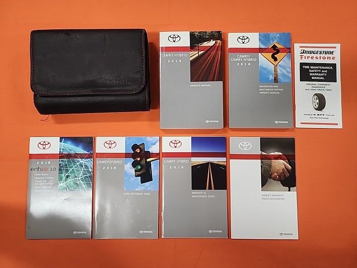 2018 Toyota Camry Hybrid Owners Manual - Complete Set