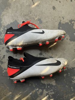 Nike Cleats Size 9