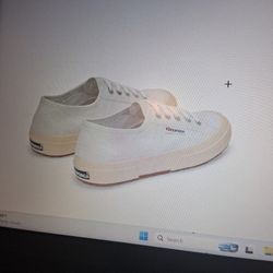 Superga Unisex Classic Sneakers. Beige. NEW