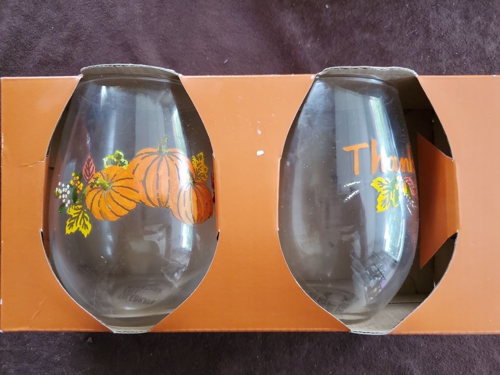 Set Of 2 Fall Stemless Glasses. New