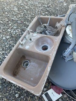 36 inch, 3 Bason cast-iron sink