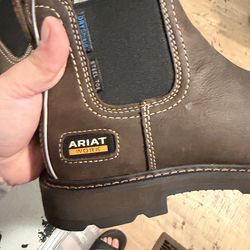 Arriat Boots