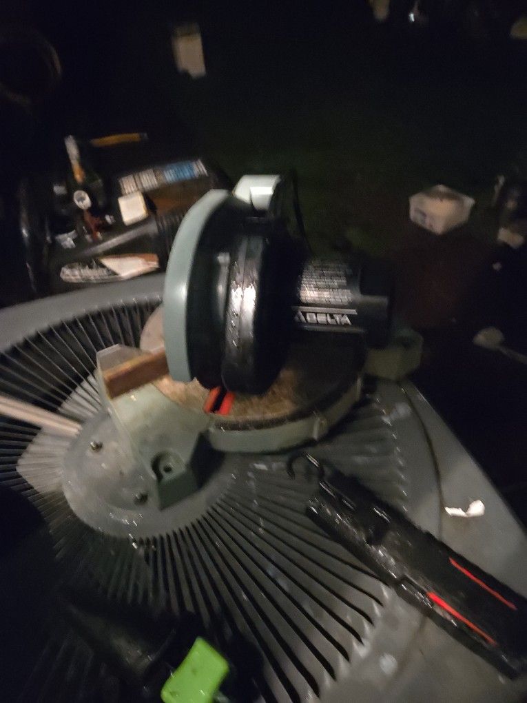 Delta Miter Saw